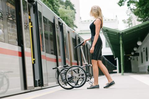Multimodal unterwegs mit dem Faltrad