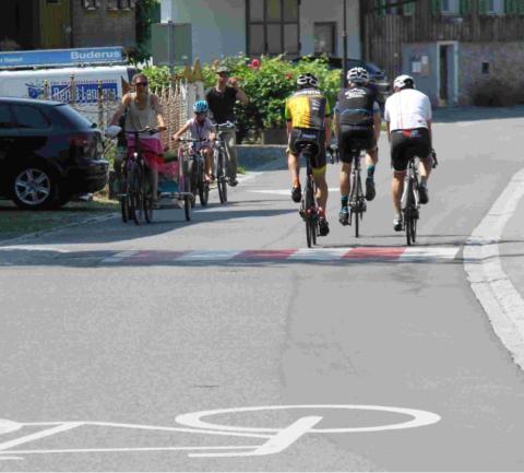 Quelle: xthesis.com fahrradstrasse2.jpg