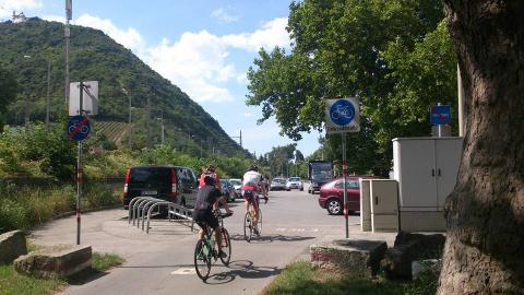 Fahrradstraße Kuchelauer Hafenstraße