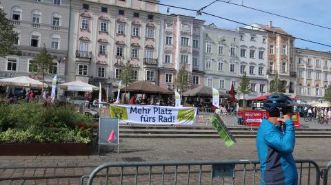 Quelle: Albert Pötsch Mehr Platz fürs Rad - Hauptplatz Linz Sept. 2020