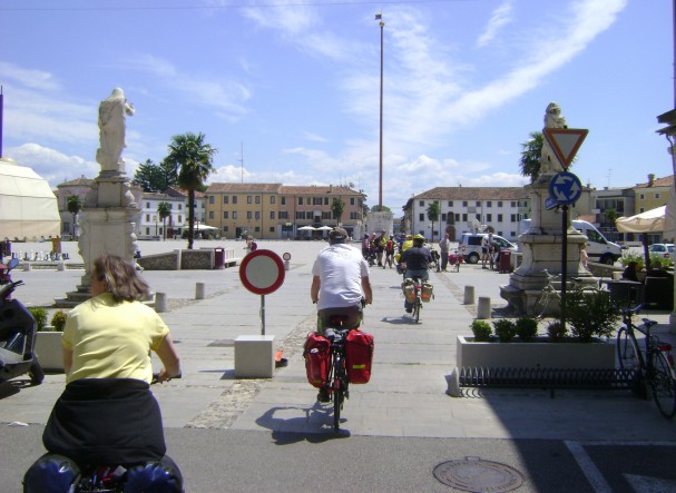 Palmanova, Piazza Grande